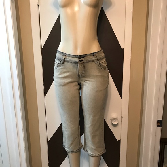 NWOT FUBU COLLECTION  distressed JEANS - Picture 3 of 8